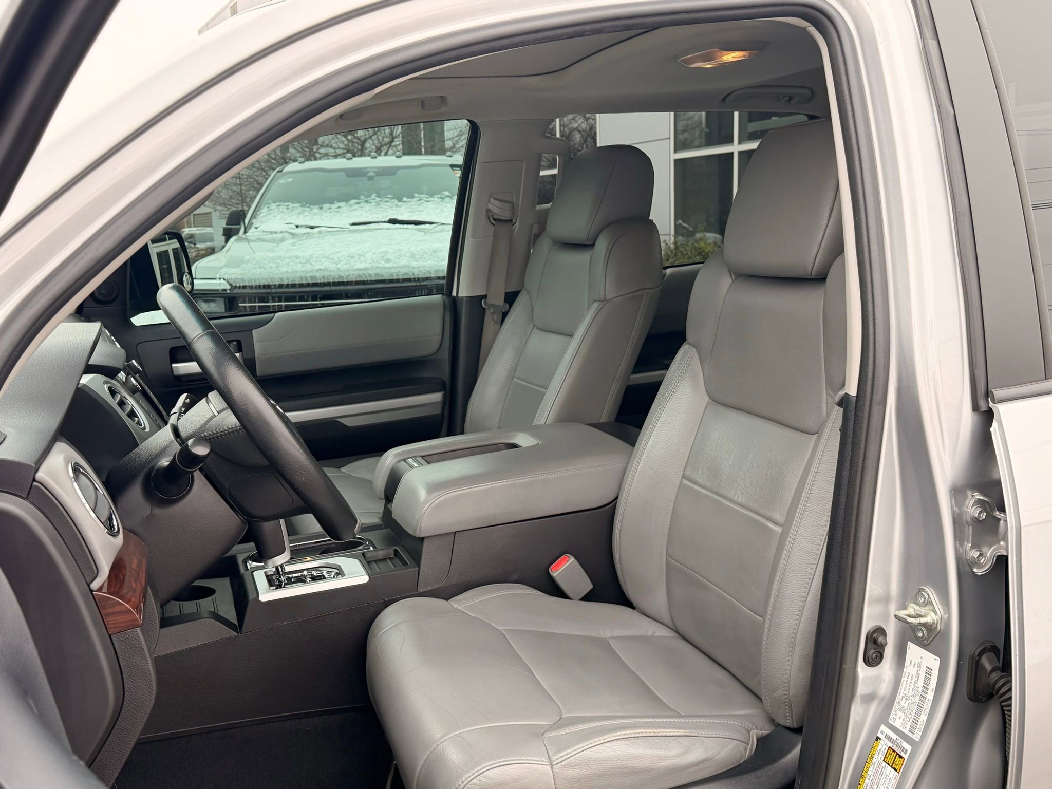 Used 2015 Toyota Tundra Limited image 14