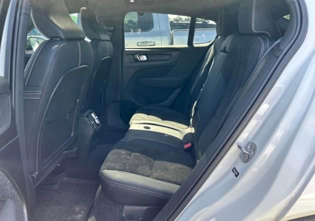 Used 2023 Volvo C40 P8 Recharge Plus image 6