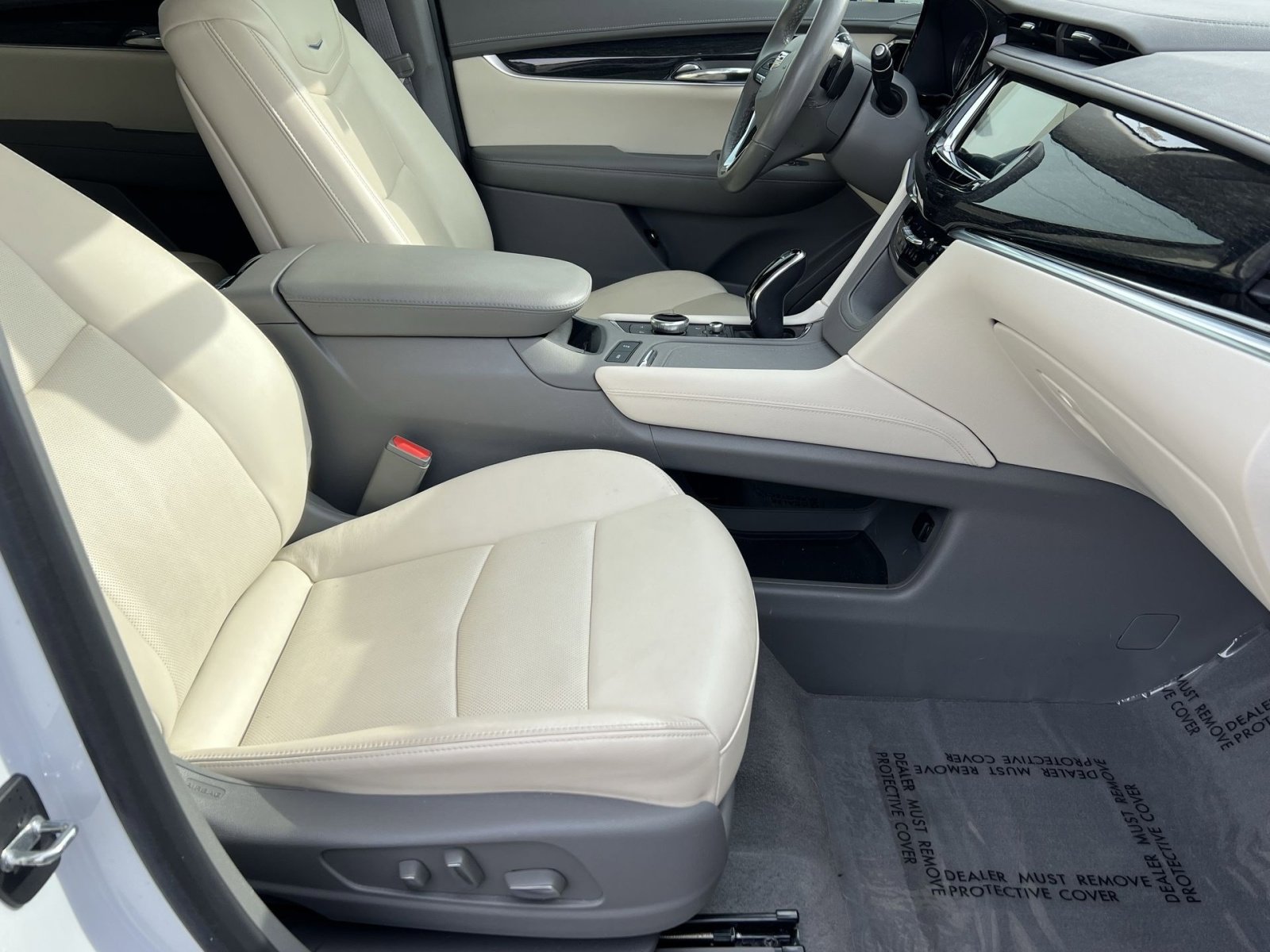 Used 2021 Cadillac XT6 Premium Luxury image 26