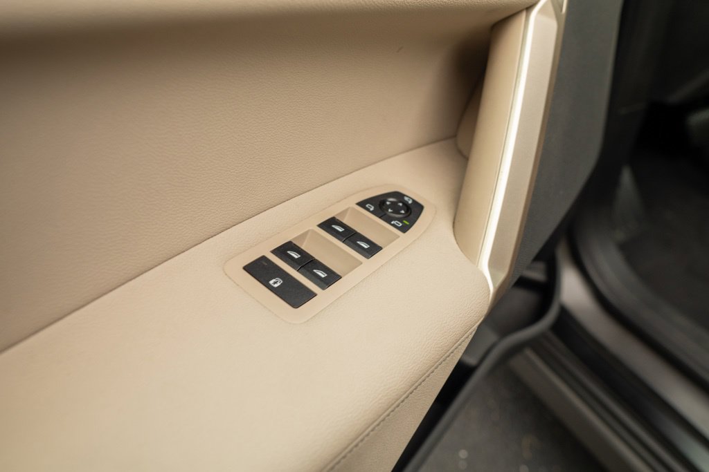 Certified 2024 BMW iX xDrive50 AWD/4WD image 19