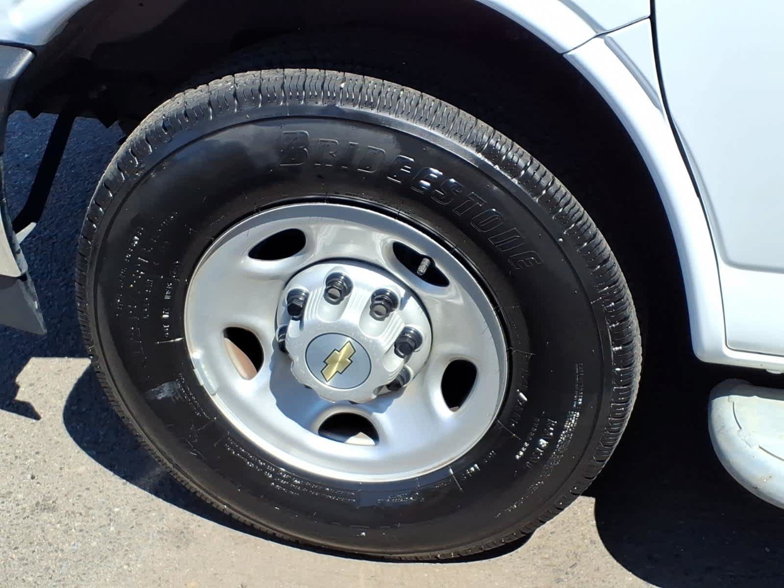 Certified 2025 Chevrolet Express 2500 w/ Driver Convenience Package RWD image 8