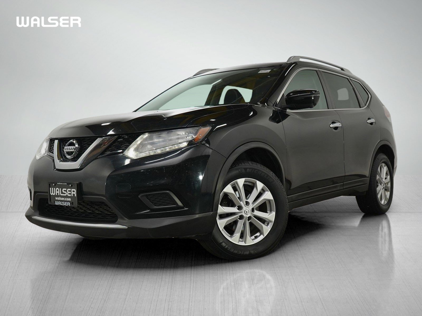 Used 2016 Nissan Rogue SV w/ SV Premium Package