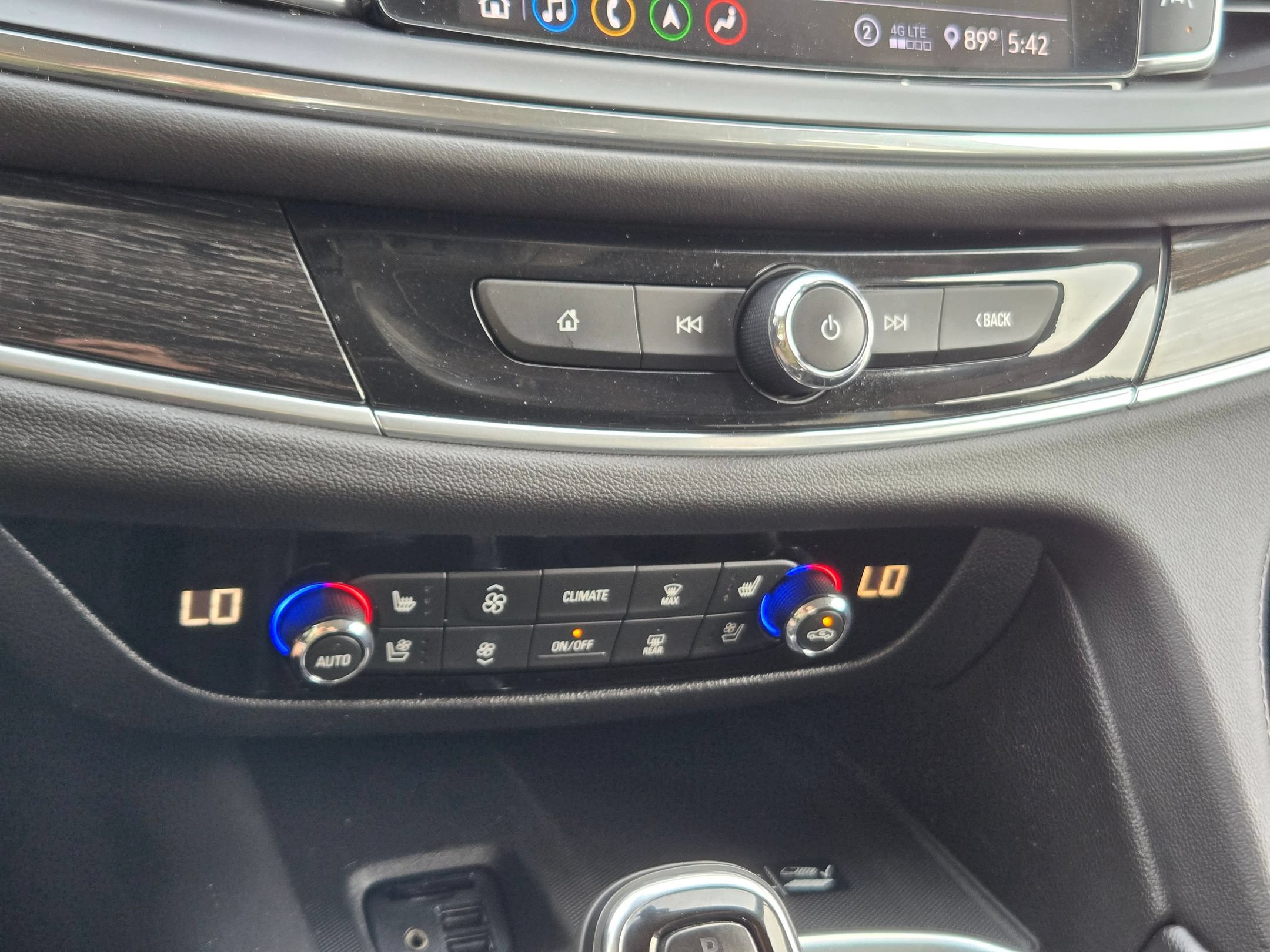 Certified 2020 Buick Enclave Avenir w/ Avenir Technology Package FWD image 17