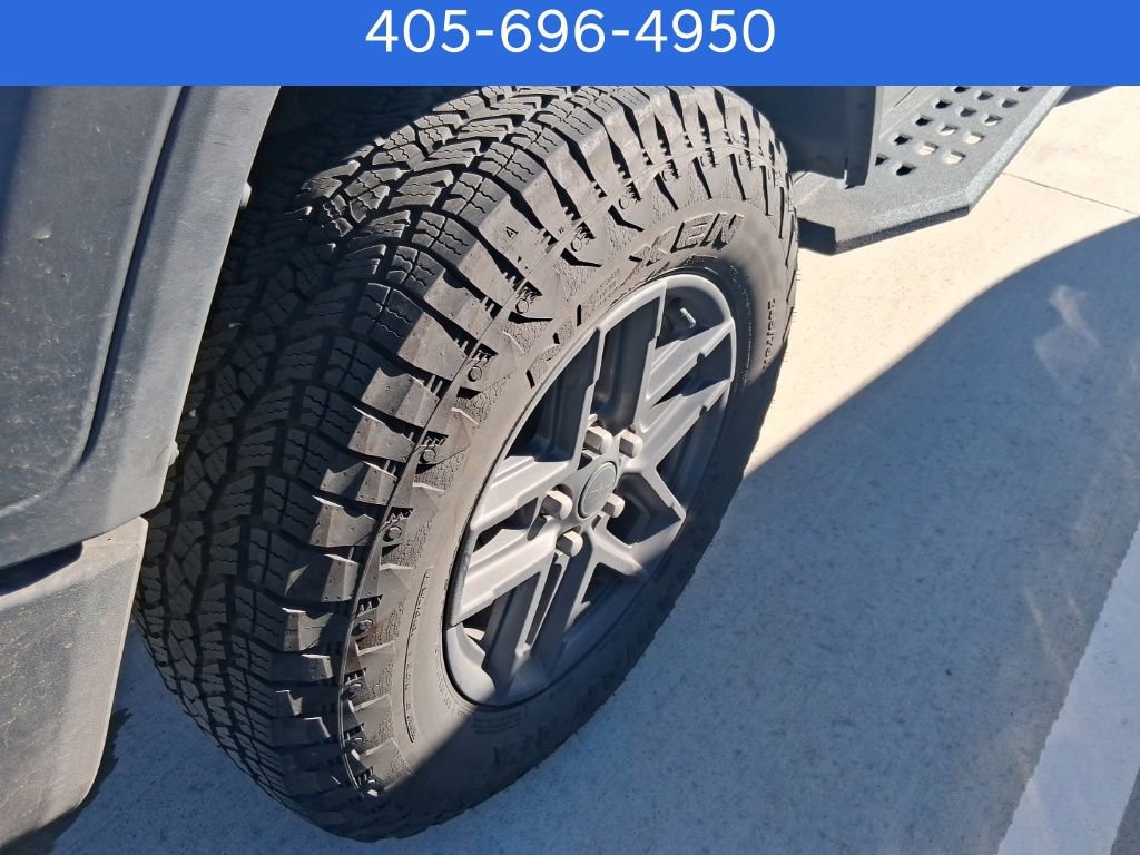 Used 2024 Jeep Wrangler Sport S image 12