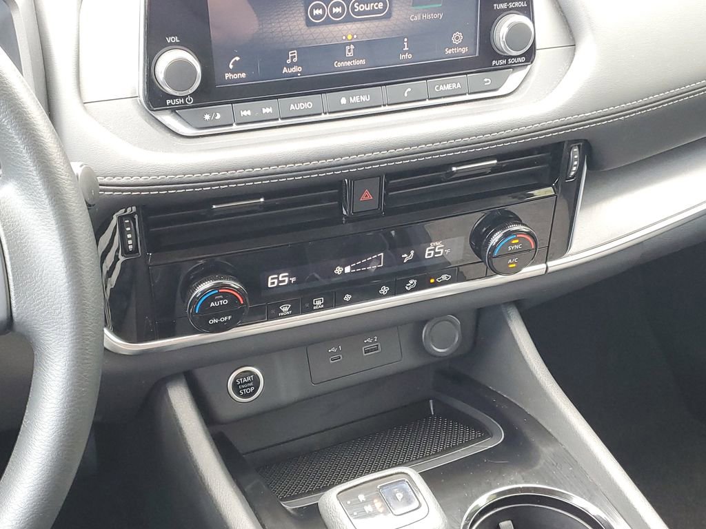 Used 2021 Nissan Rogue SV AWD/4WD image 20