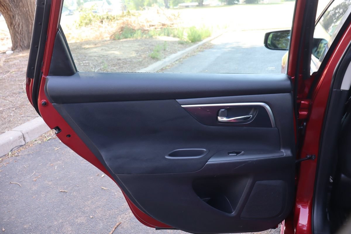 Used 2014 Nissan Altima 2.5 S FWD image 24