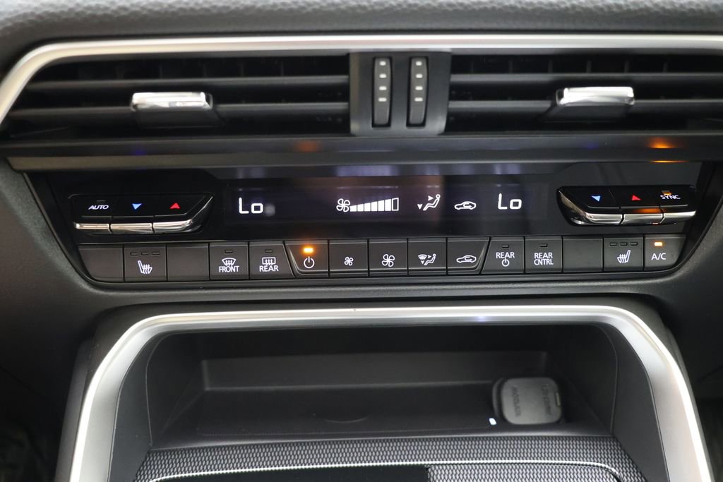 Used 2024 MAZDA CX-90 3.3 Turbo w/ Preferred Plus AWD/4WD image 22