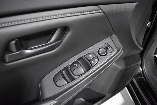 Certified 2025 Nissan Sentra S image 15