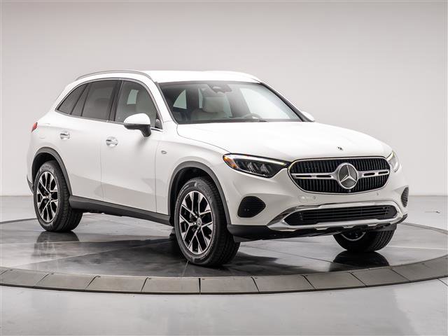 Used 2025 Mercedes-Benz GLC 350e 4MATIC image 7