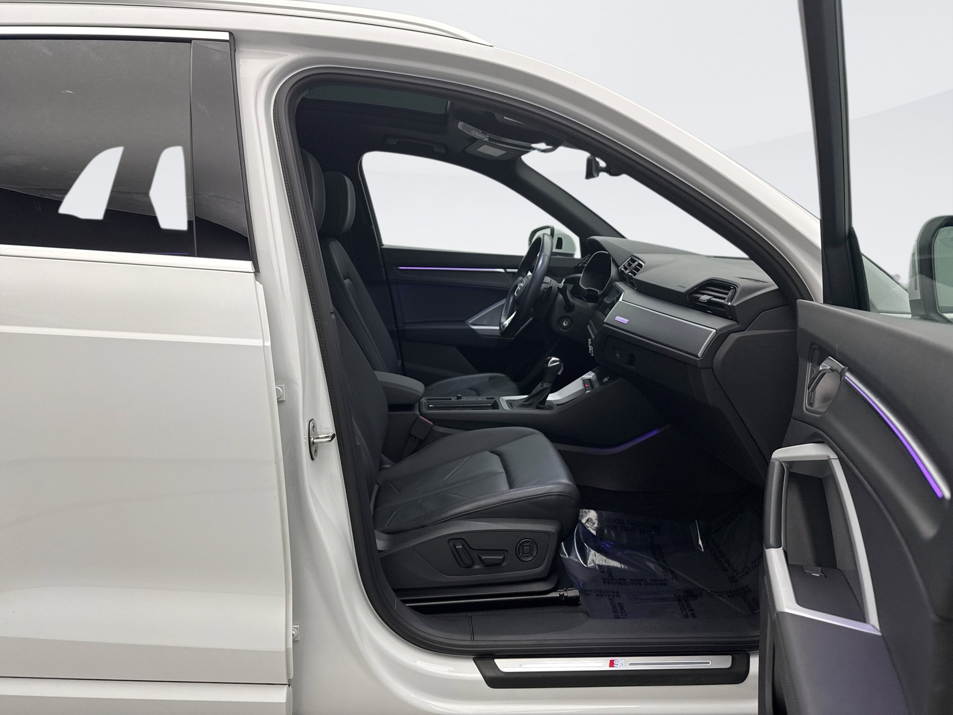 Used 2023 Audi Q3 2.0T Premium Plus image 17