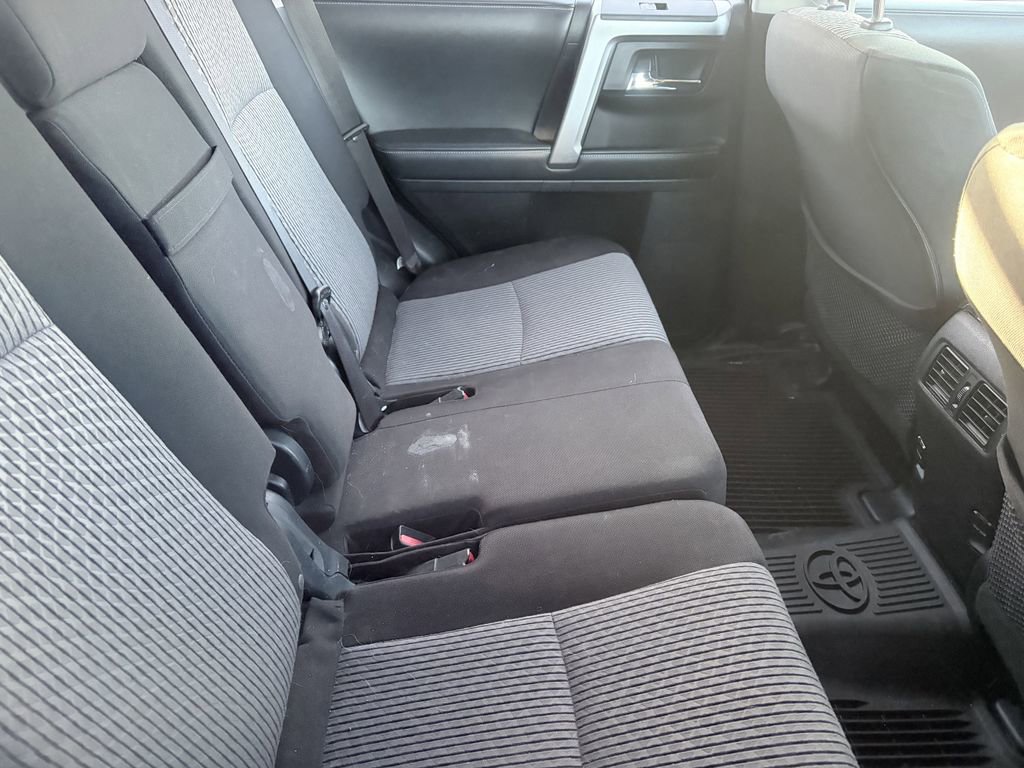 Used 2019 Toyota 4Runner SR5 AWD/4WD image 10