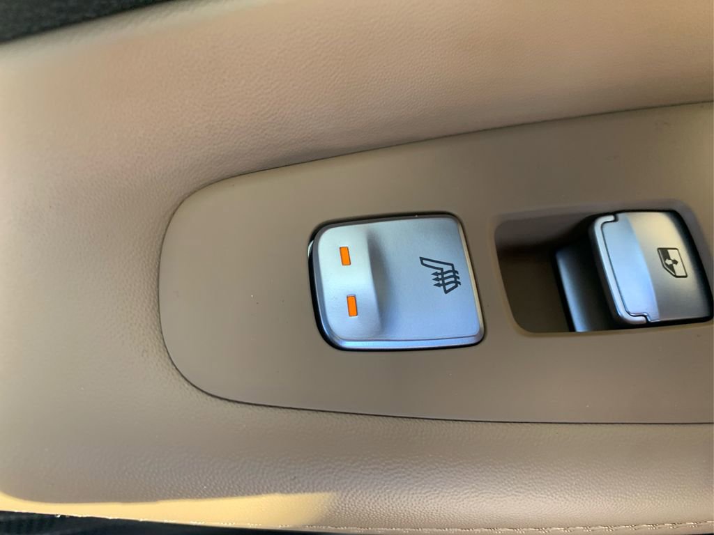 Used 2023 Hyundai Santa Fe Calligraphy image 37