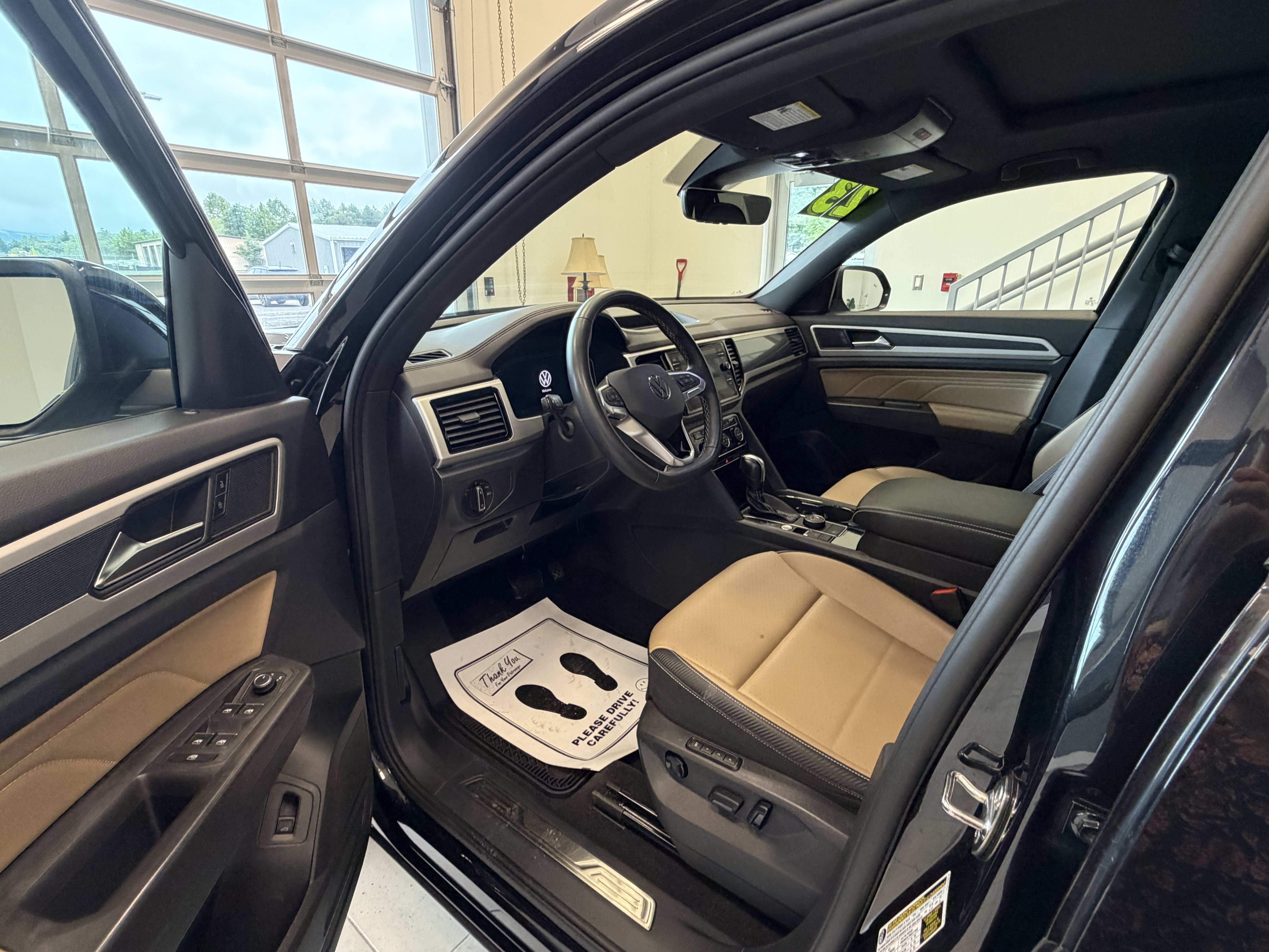 Used 2023 Volkswagen Atlas Cross Sport SEL AWD/4WD image 8