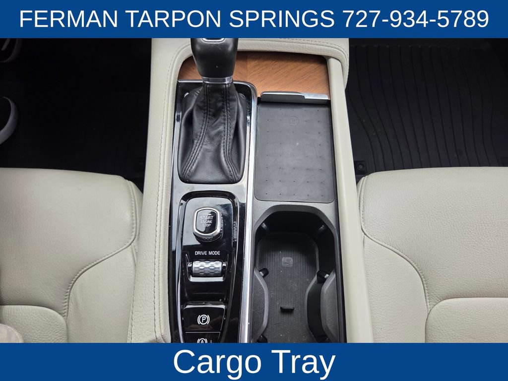 Used 2021 Volvo XC90 T5 Momentum w/ Protection Package Premier FWD image 28