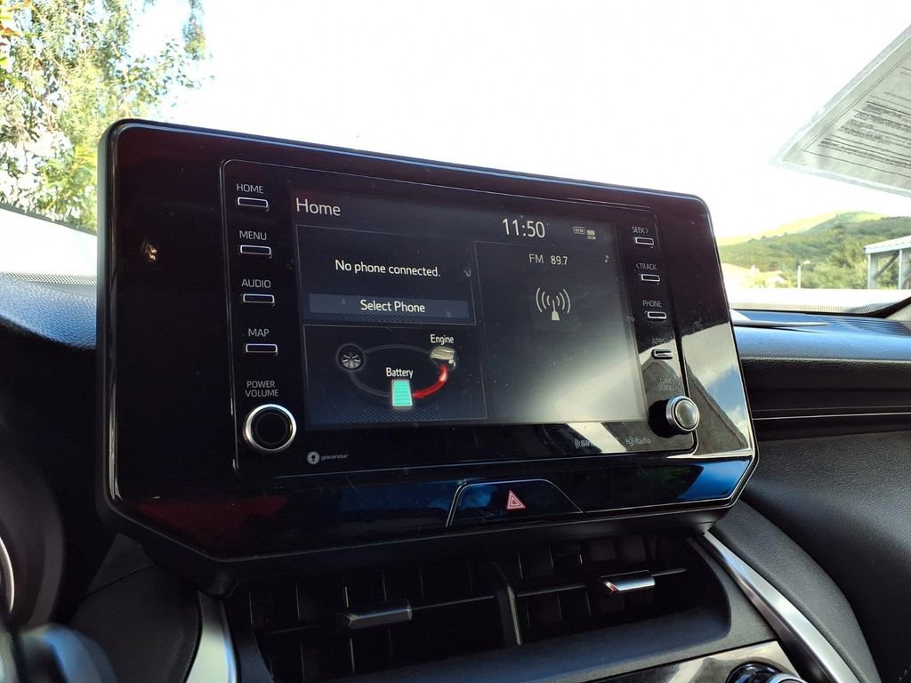 Certified 2021 Toyota Venza LE w/ Carpet Mat Package (TMS) image 6