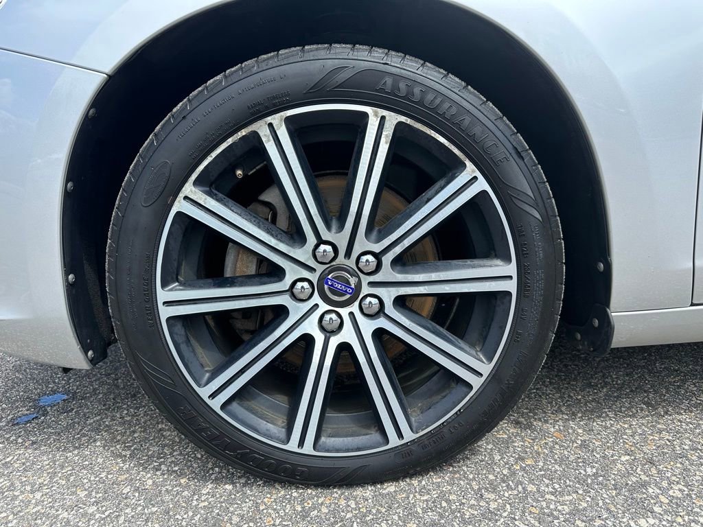 Used 2018 Volvo S60 T5 Inscription AWD/4WD image 12