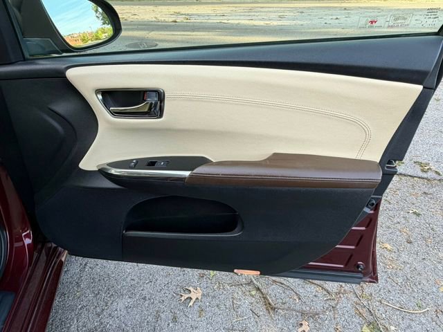 Used 2015 Toyota Avalon XLE Premium FWD image 30
