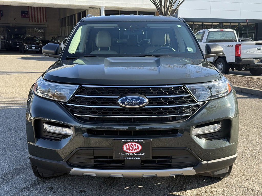 Used 2022 Ford Explorer XLT w/ Equipment Group 202A image 3