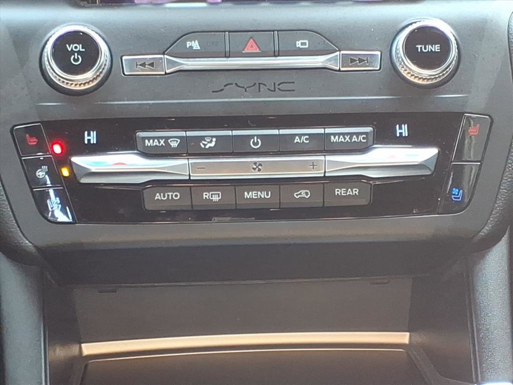 Used 2020 Ford Explorer ST w/ ST Street Pack image 8