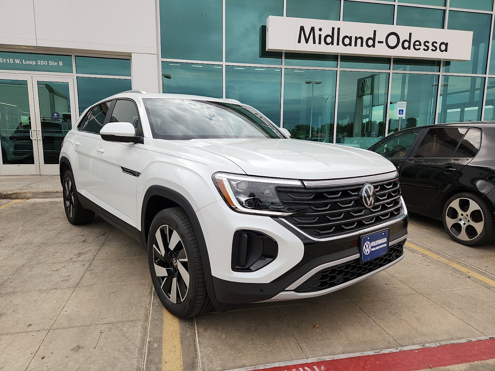 New 2026 Volkswagen Atlas Cross Sport SE