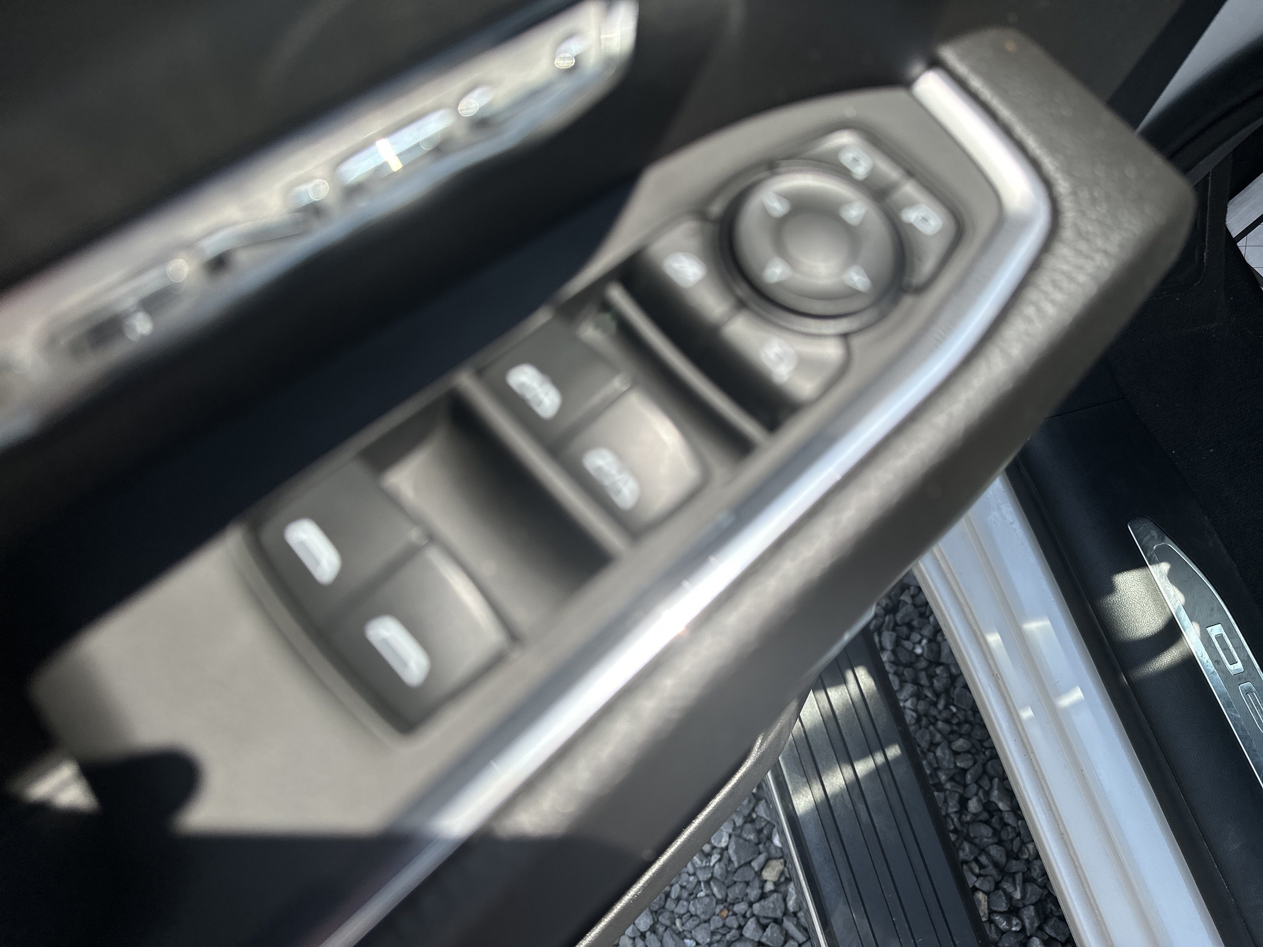 Used 2024 GMC Sierra 1500 Denali AWD/4WD image 17