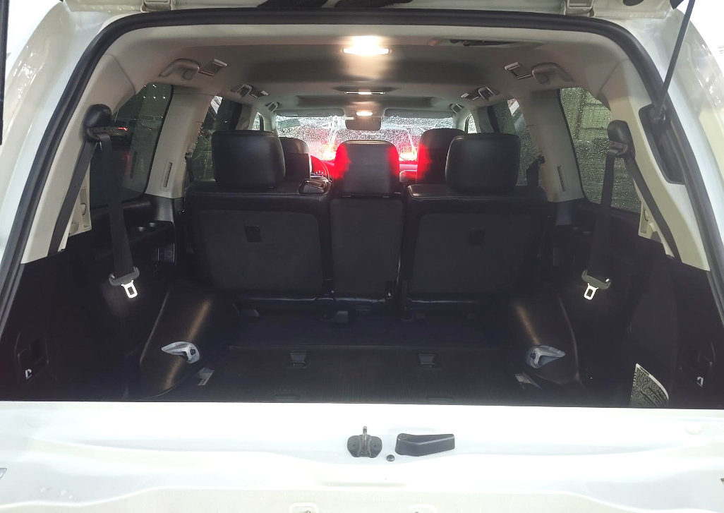 Used 2018 Toyota Land Cruiser AWD/4WD image 10