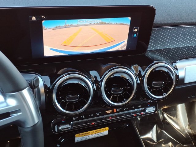 New 2026 Mercedes-Benz GLB 250 image 6