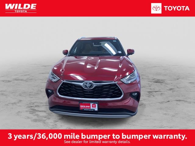 New 2026 Toyota Highlander Platinum image 4