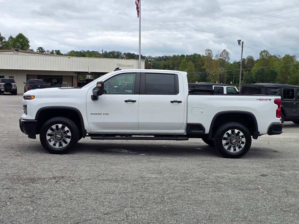 Used 2024 Chevrolet Silverado 2500 Custom w/ Custom Convenience Package image 14