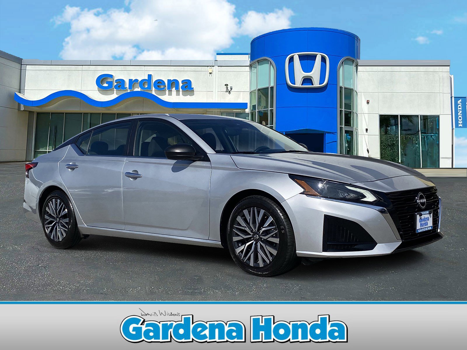 Used 2024 Nissan Altima 2.5 SV