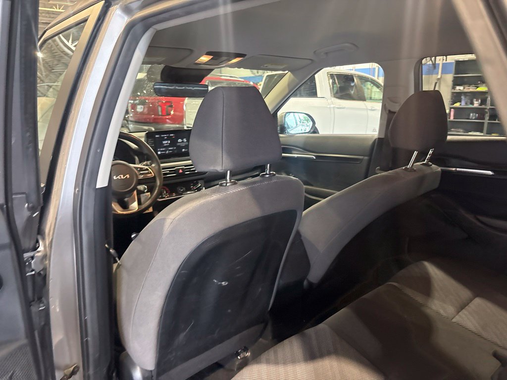 Used 2022 Kia Seltos LX AWD/4WD image 32