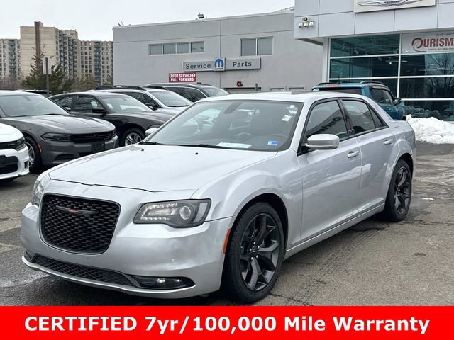 Certified 2023 Chrysler 300 S image 5