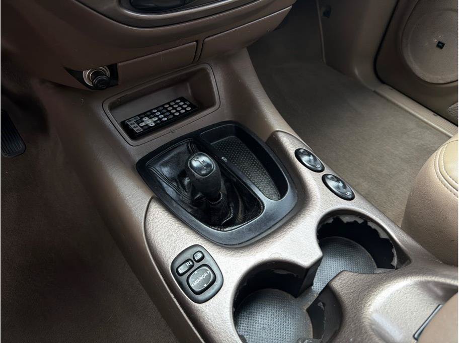Used 2004 Toyota Sequoia Limited AWD/4WD image 17