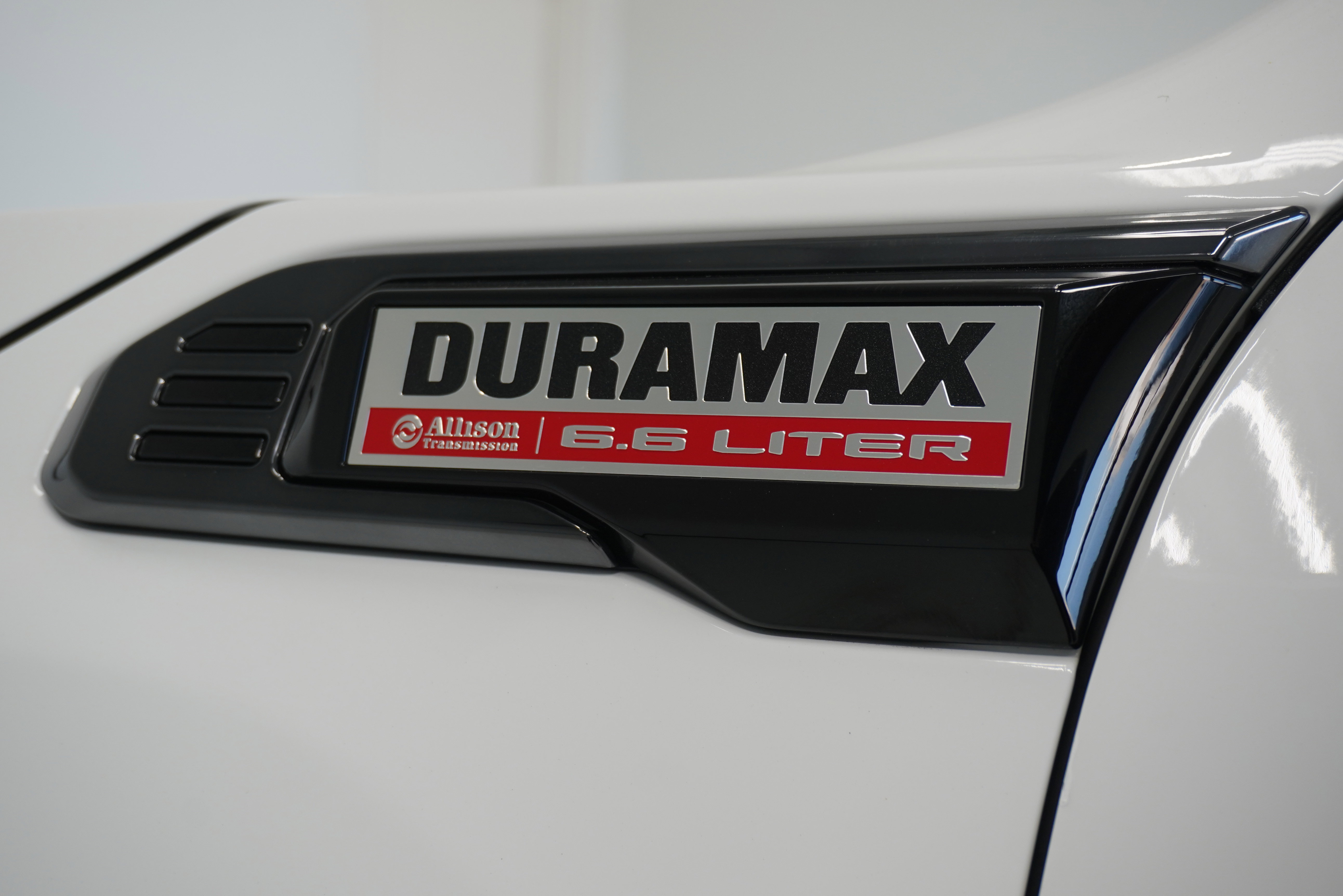 Used 2024 GMC Sierra 2500 AT4 w/ Technology Package image 7