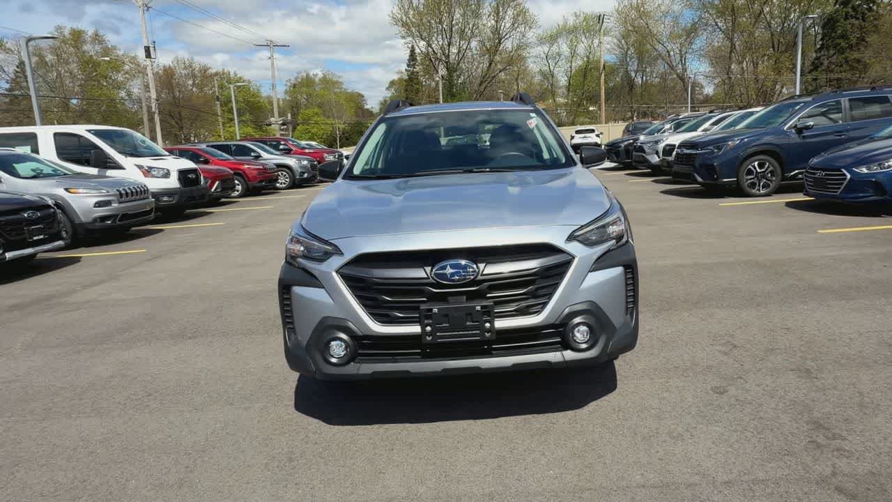 Certified 2024 Subaru Outback AWD/4WD image 3