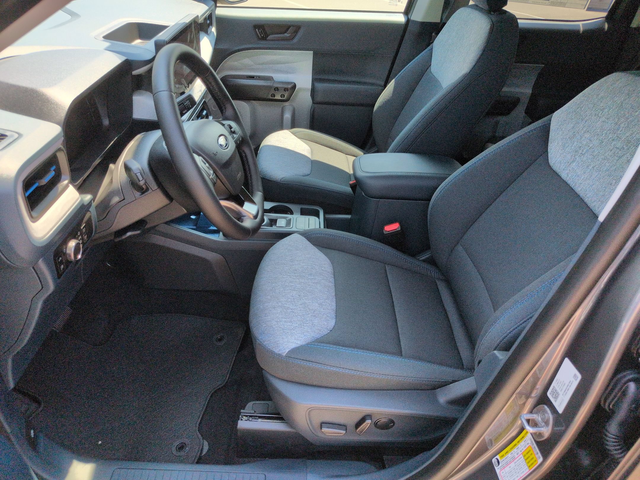 New 2026 Ford Maverick XLT w/ XLT Luxury Package FWD image 16