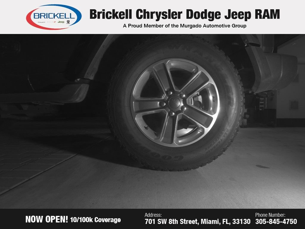 Used 2018 Jeep Wrangler Unlimited Sahara image 30