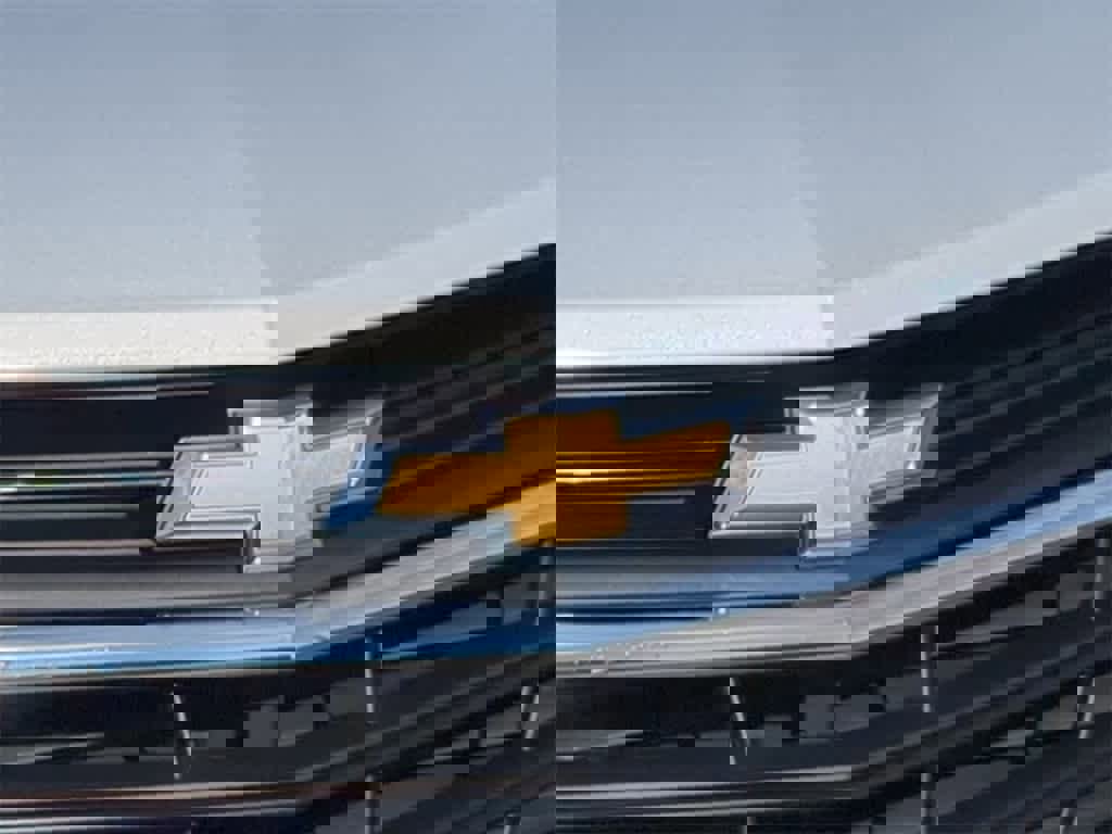 Used 2020 Chevrolet Equinox LT w/ Driver Convenience Package image 11