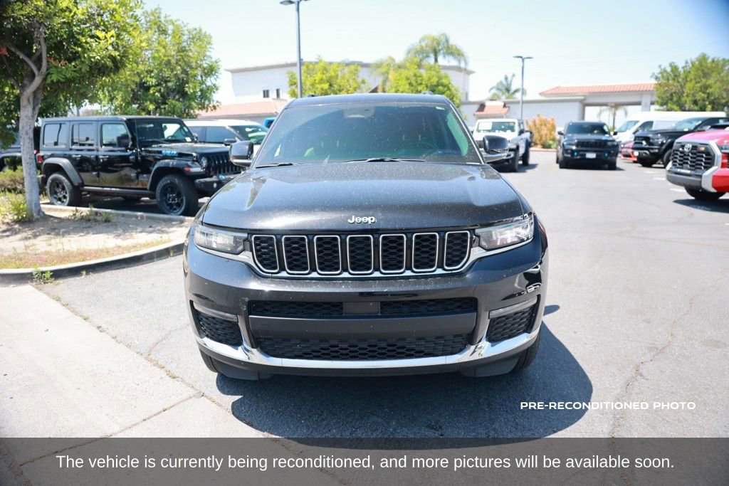 Used 2023 Jeep Grand Cherokee L Limited RWD image 9