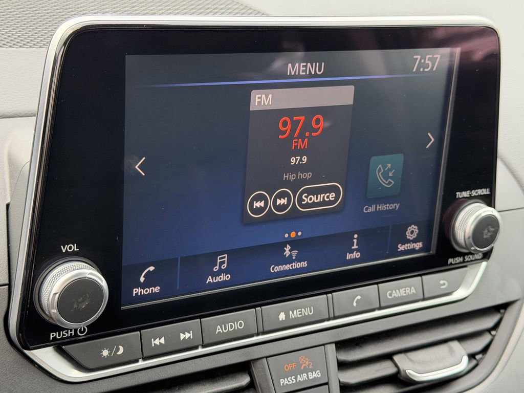 Used 2025 Nissan Altima 2.5 SR FWD image 18