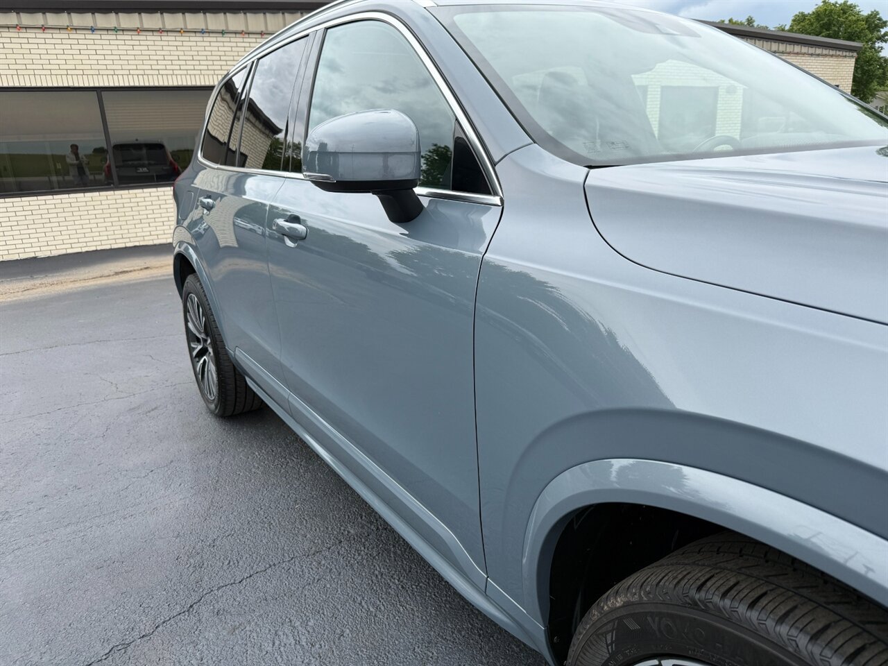 Used 2020 Volvo XC90 T5 Momentum w/ Protection Package Premier AWD/4WD image 34