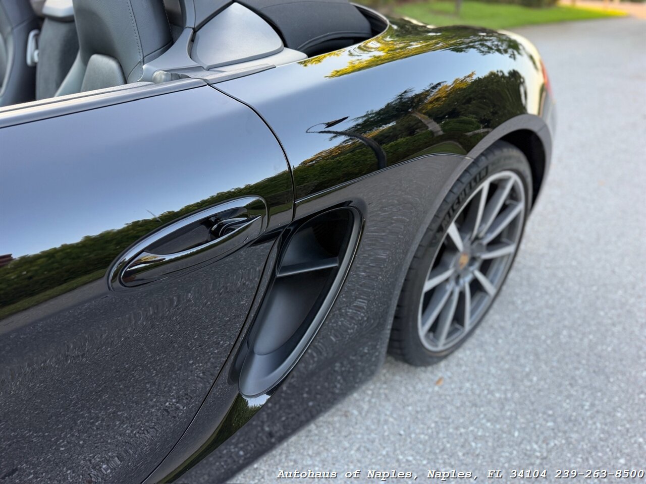 Used 2015 Porsche Boxster RWD image 22