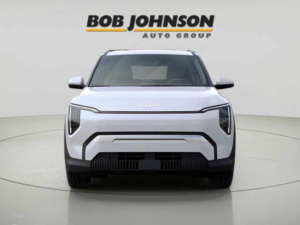 New 2027 Kia EV3 Wind AWD/4WD image 2