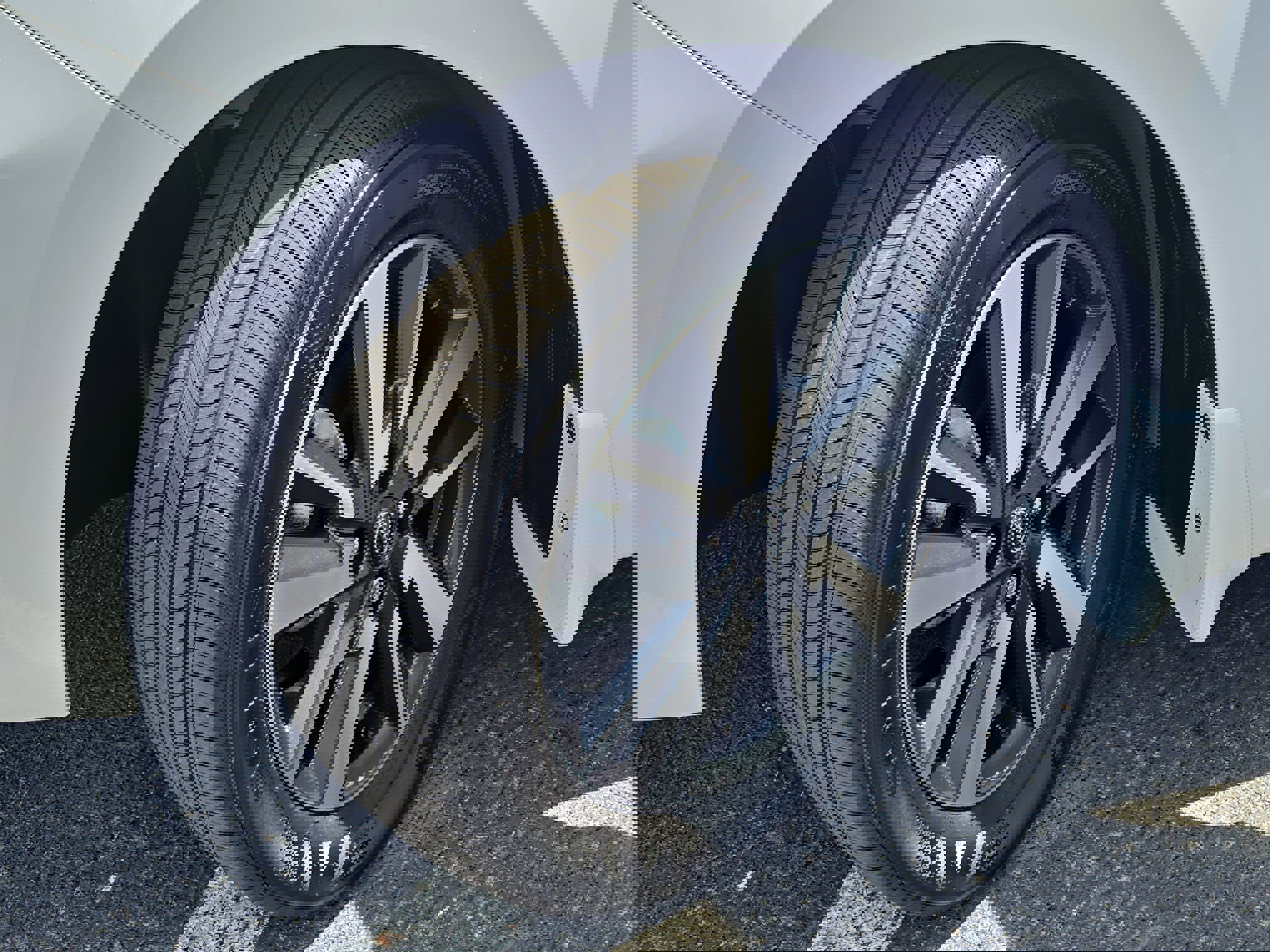 Used 2025 Nissan Versa SV w/ Trunk Package image 27