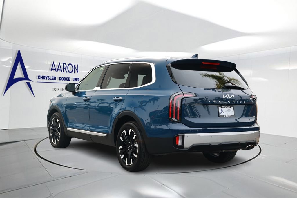 Used 2024 Kia Telluride SX image 2