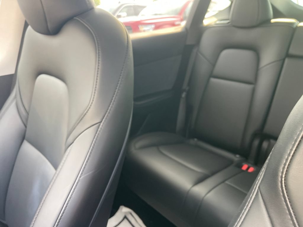 Used 2023 Tesla Model Y Long Range AWD/4WD image 23