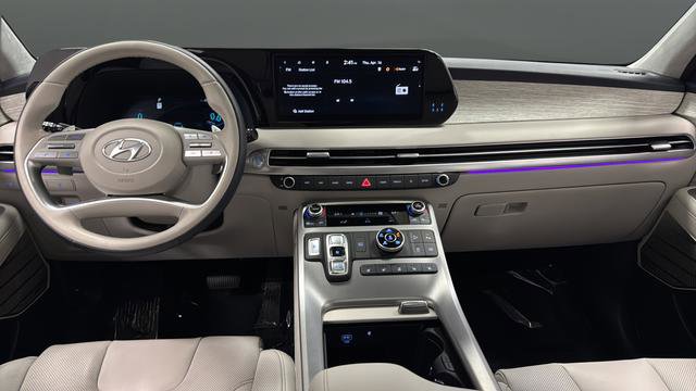 Used 2025 Hyundai Palisade Calligraphy image 11