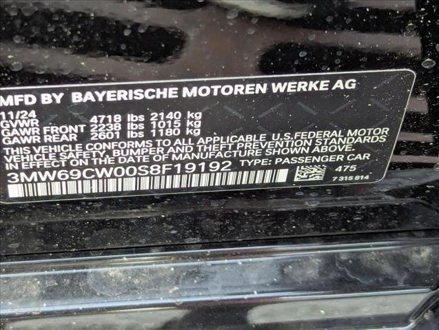 Used 2025 BMW 330i Sedan w/ Premium Package image 17