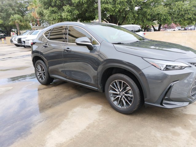 Used 2025 Lexus NX 250 FWD w/ Towing Package (2000 Lbs) image 5