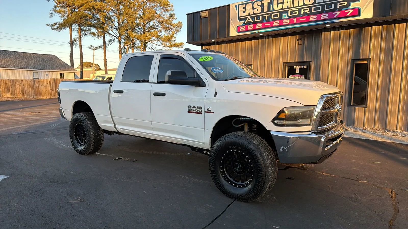 Used 2018 RAM 3500 Tradesman w/ Chrome Appearance Group image 3